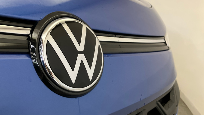 Volkswagen T-Roc 1.5 eTSI Life 5dr DSG Petrol Hatchback - Image 36